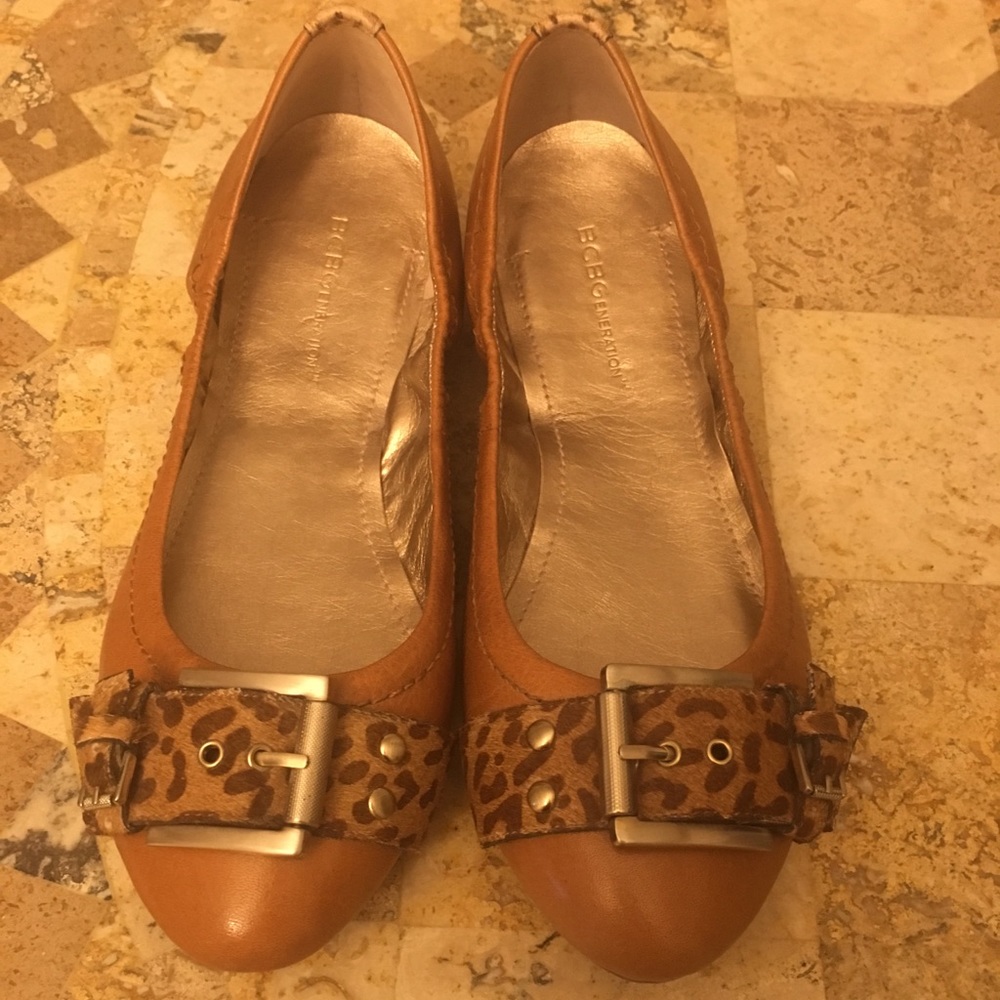 BCBG Generation flats